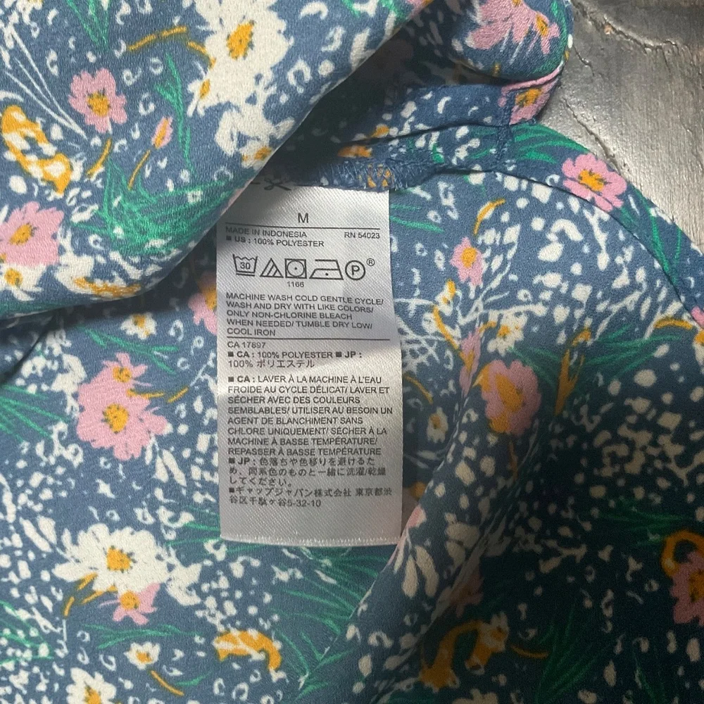 Banana Republic Floral PUFF TIE-SLEEVE BLOUSE NWT